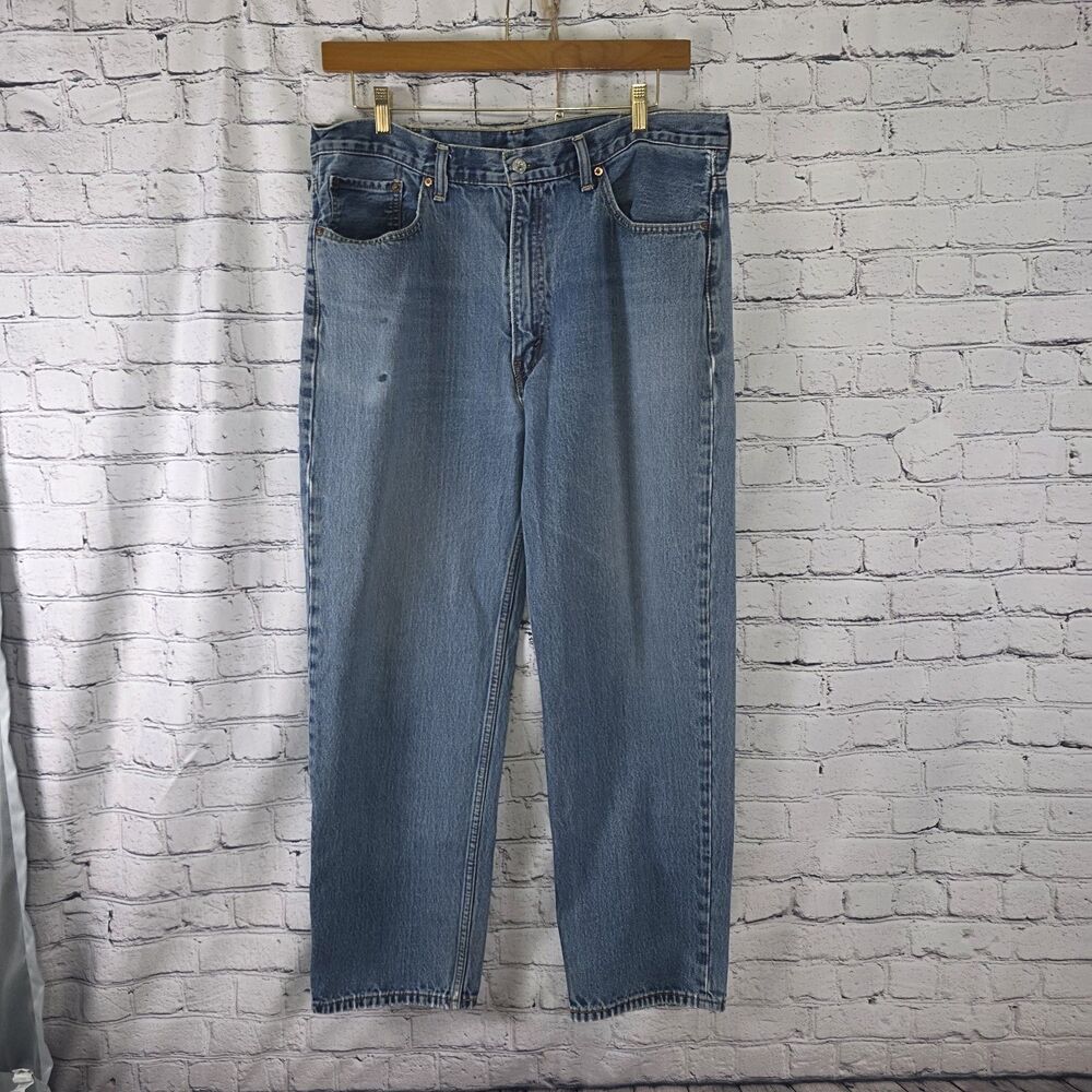 Levi's 550 Men's 40x32 Medium Wash Relaxed Fit Denim Jeans
